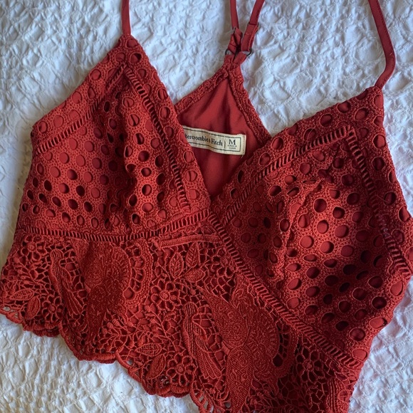 Abercrombie & Fitch Embroidered Bohemian Top - Picture 16 of 16